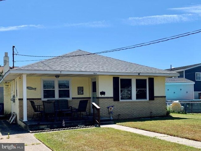 Building Photo - 3 Girard Pl