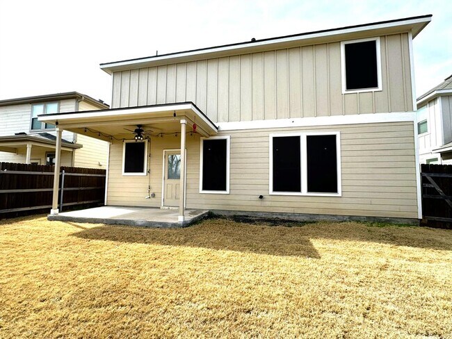 Building Photo - 816 Black Alder St