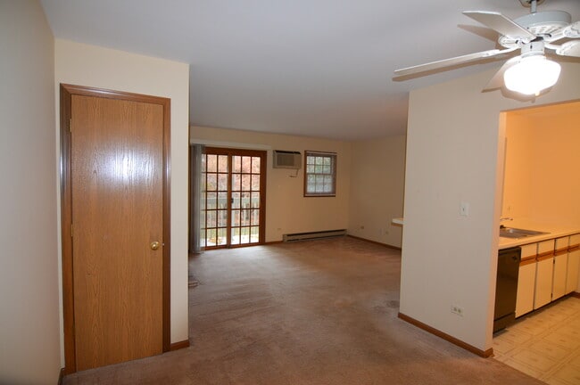 Building Photo - 4408 W Shamrock Ln