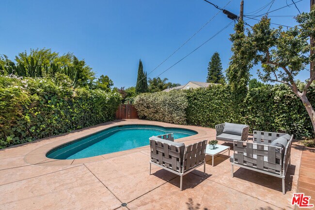 Building Photo - 5967 Carpenter Ave