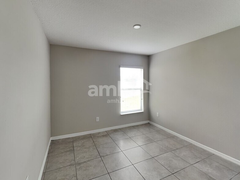 Building Photo - 1629 Climbing Dayflower Dr