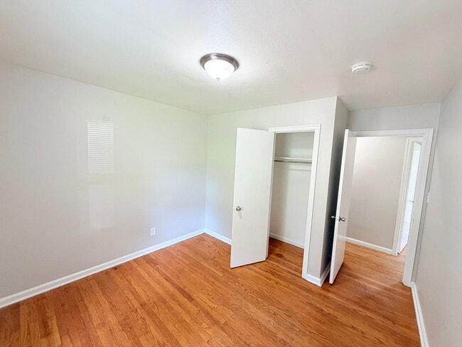 Building Photo - 5403 Booth Ave