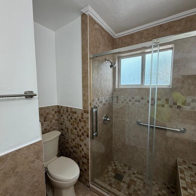 Building Photo - 3932 NW 39th Ave