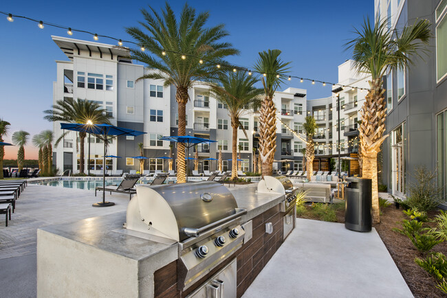 Outdoor grilling station - Ravella at Town Center