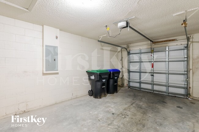 Building Photo - 6512 Viewpoint Ct