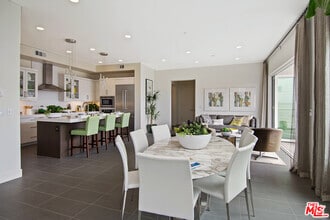 Building Photo - 12698 Sandhill Ln