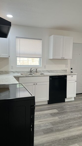 Building Photo - 1134 Co Rd 464