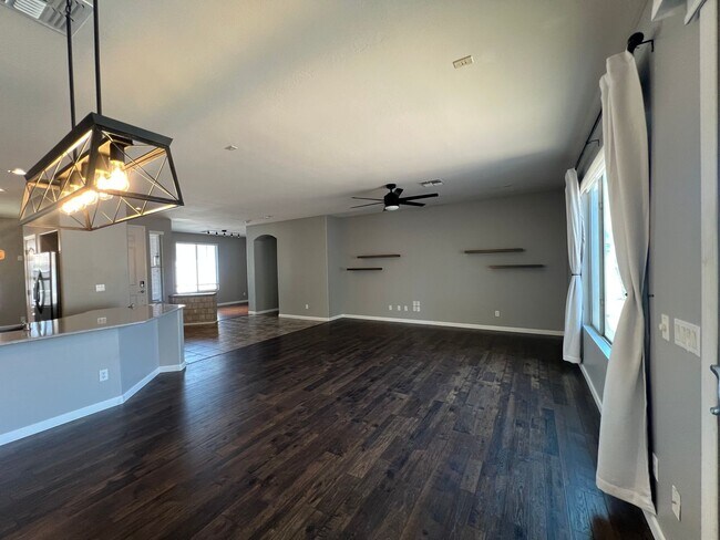 Building Photo - Gorgeous, upgraded home with a sparkling p...