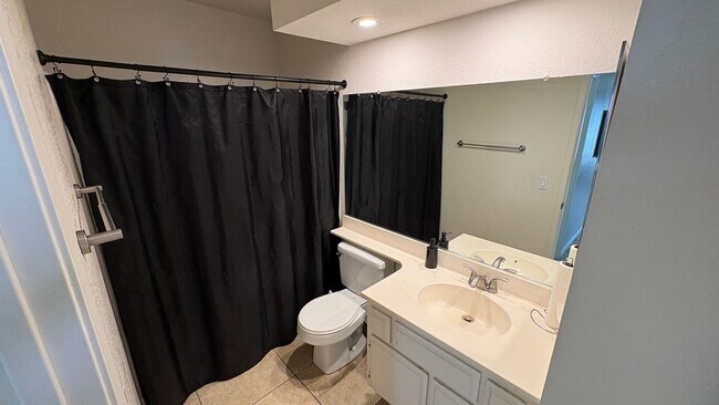 Building Photo - Spacious 4-Bedroom Home Near Centennial High School in Corona