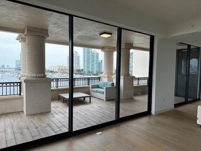 Building Photo - 6800 Fisher Island Dr