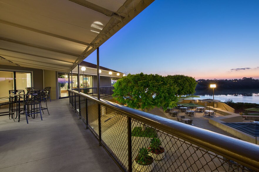 Park Newport Newport Beach, CA Apartment Finder