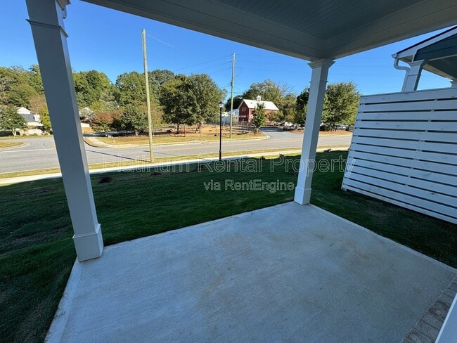 Building Photo - 1088 Chastain Dr