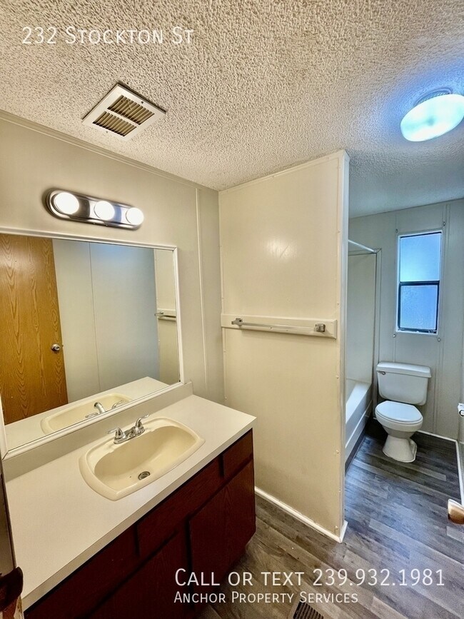 Building Photo - 232 Stockton St