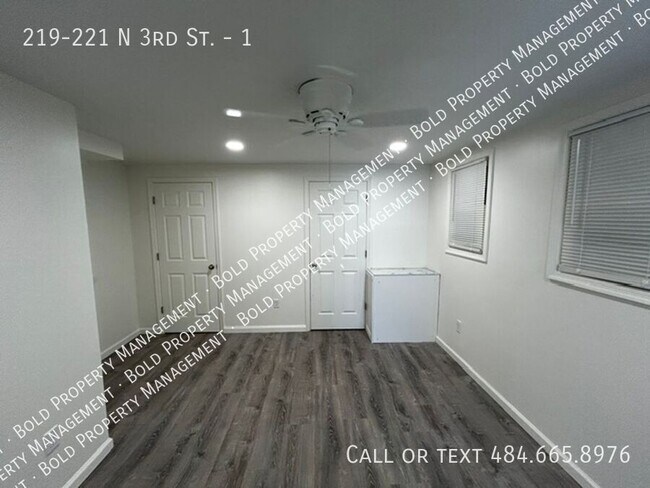 Building Photo - 219-221 N 3rd St.-1