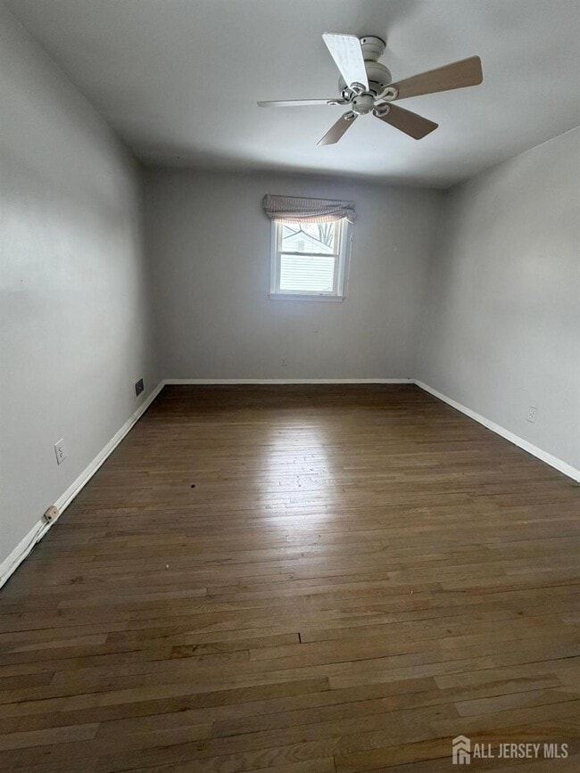 Building Photo - 16 Barnett Rd