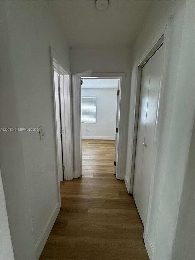 Building Photo - 7928 Harding Ave