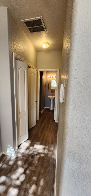 Building Photo - 6432 Los Pueblos Pl NW