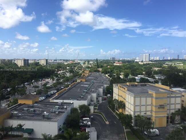 Building Photo - 13499 Biscayne Blvd