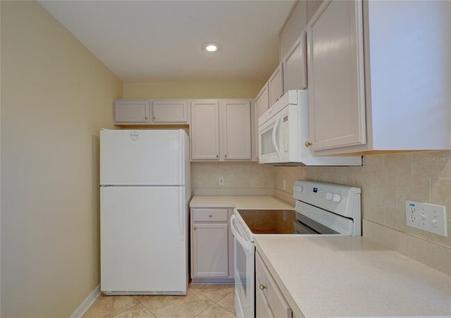 Building Photo - 13298 Thoroughbred Loop