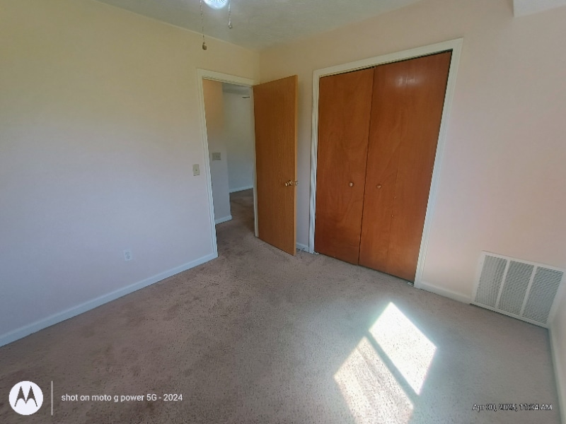 Building Photo - 5240 Emil Ave SW