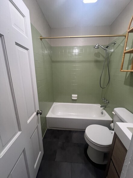 Building Photo - 1655 Hosea L Williams Dr SE