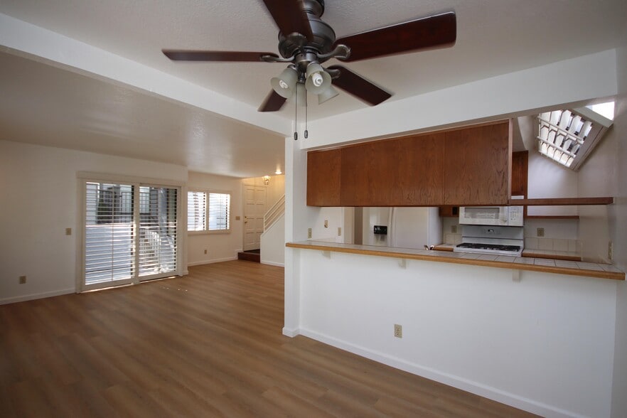 Building Photo - 311 E Glenarm St