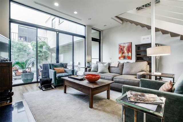 Building Photo - 4114 Normandy Ave
