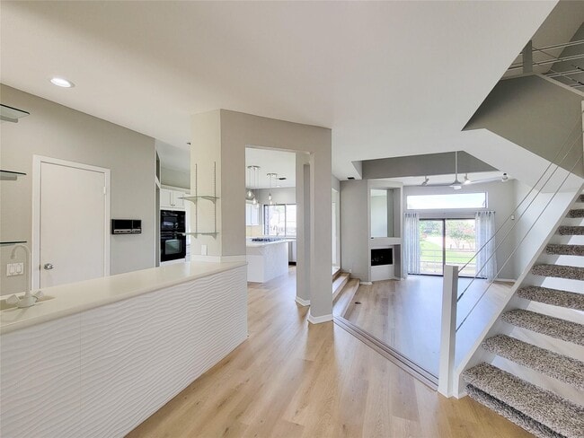 Building Photo - 18309 Sandy Cove Dr