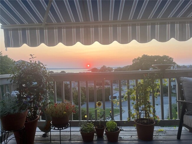 Building Photo - 143 Windward Ln