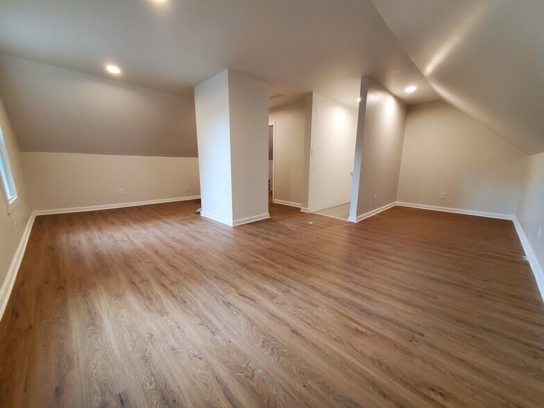 Building Photo - 101 Gamage Ave