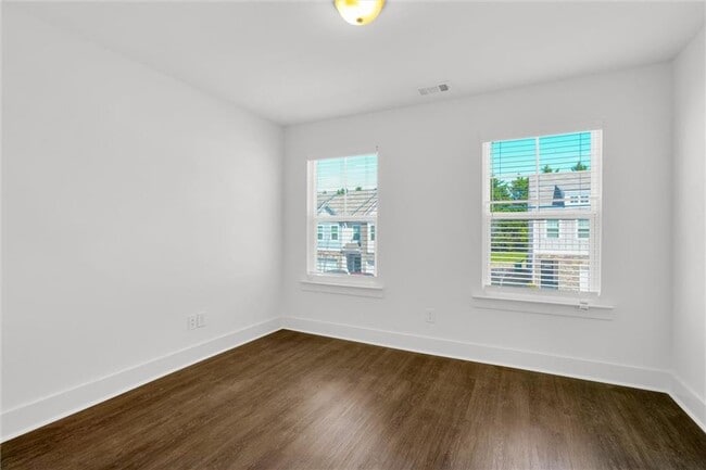 Building Photo - 6433 Scudders Dr