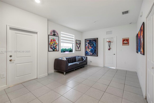 Building Photo - 21189 SW 127th Ct