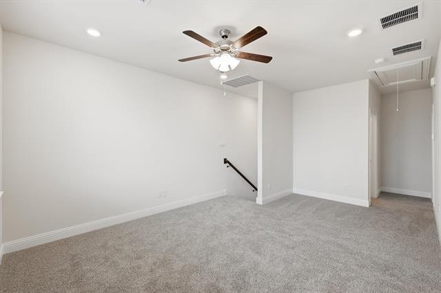 Building Photo - 1500 Lake District Dr