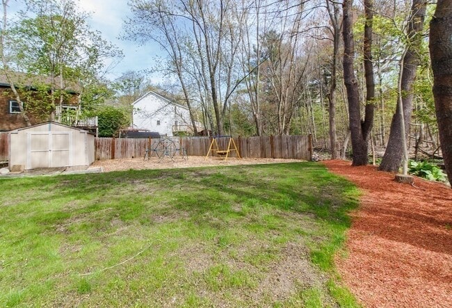 Building Photo - 116 Manor Ave