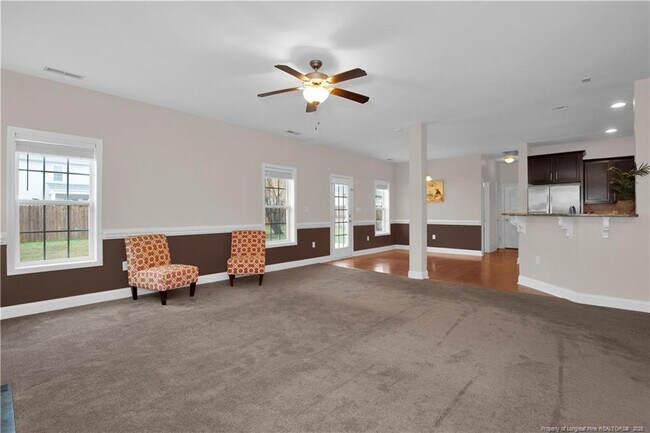 Building Photo - 313 Fountain Grove Dr