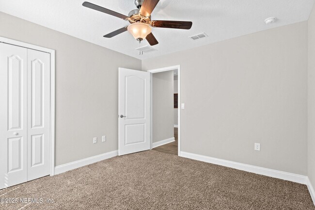 Building Photo - 79 Dovetail Cir