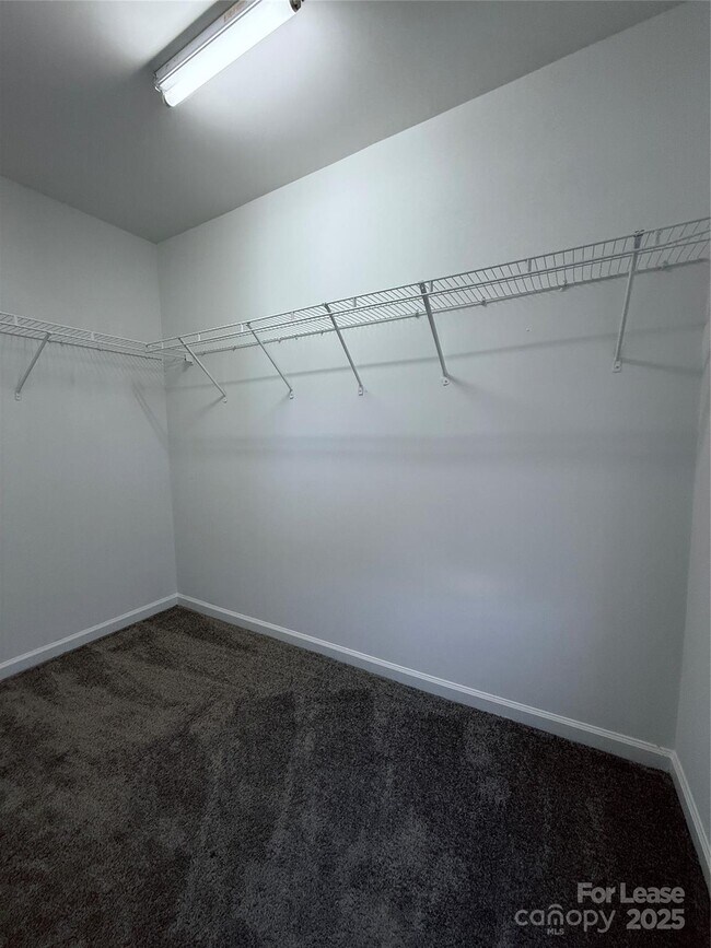 Building Photo - 13655 Calloway Glen Dr