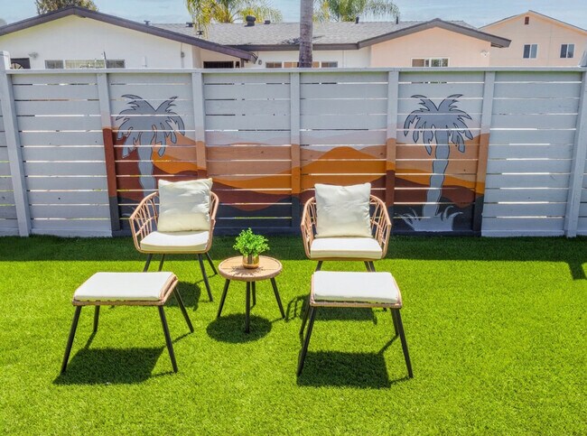 Building Photo - 1063-67 Gillespie Dr