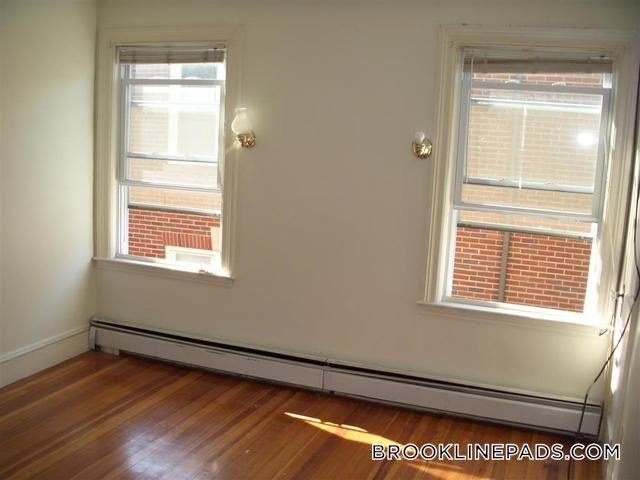 Building Photo - 785 Washington St
