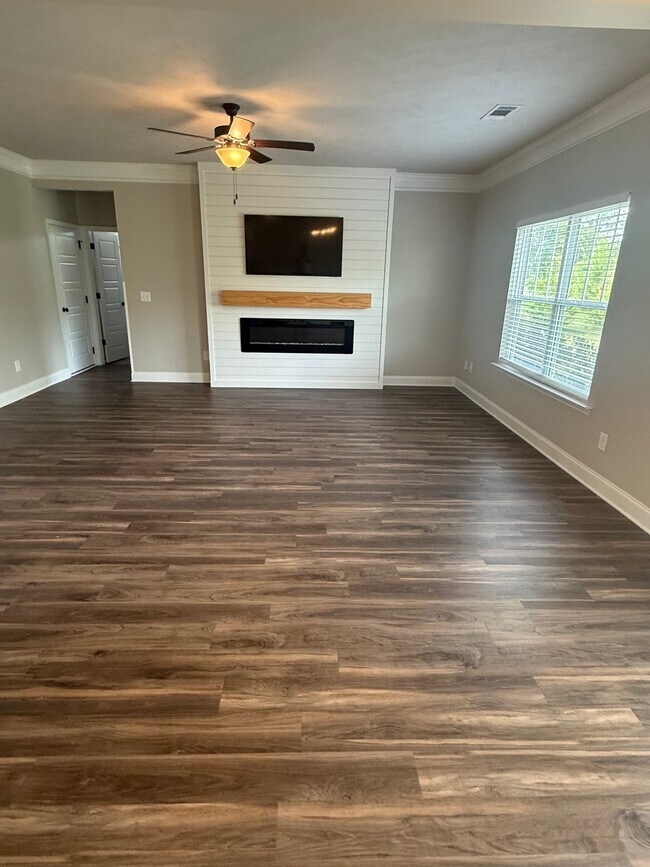Building Photo - 1263 Gregory Landing Dr