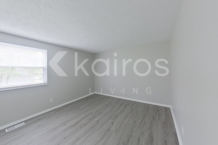 Building Photo - 10301 Starhaven Cir