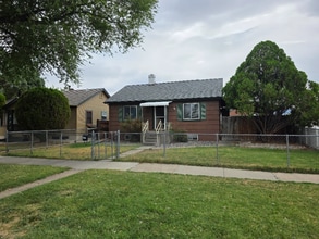 Building Photo - 251 Belford Ave