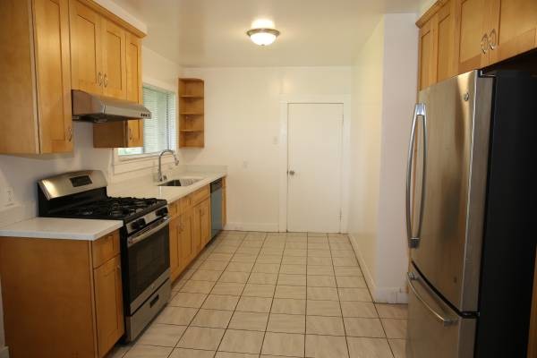 Building Photo - 3114 High St