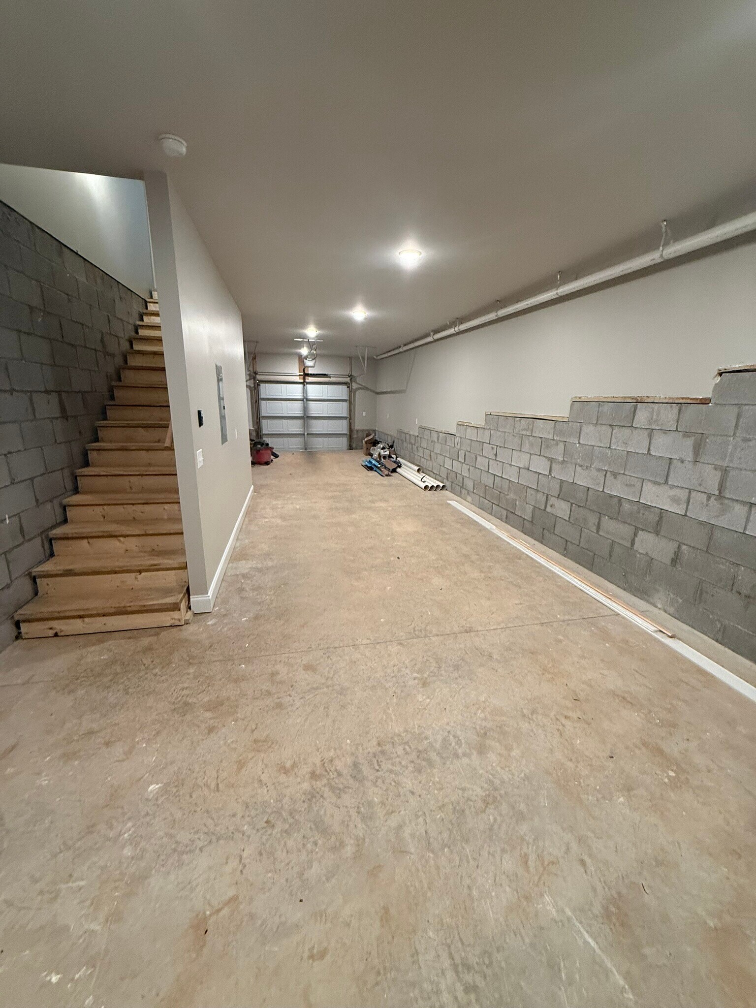 Building Photo - 713 Ewing Blvd