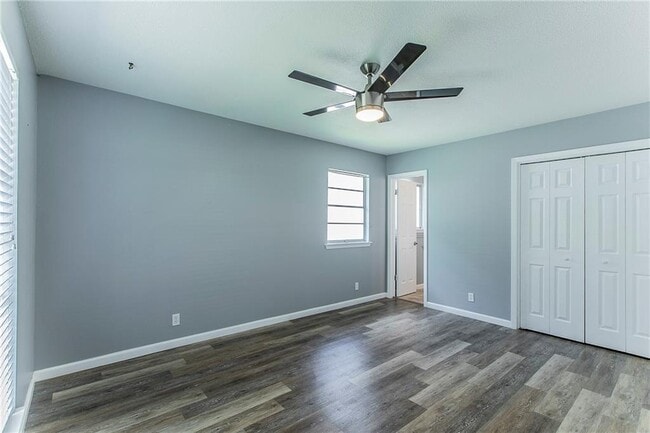 Building Photo - 1171 Angelina St