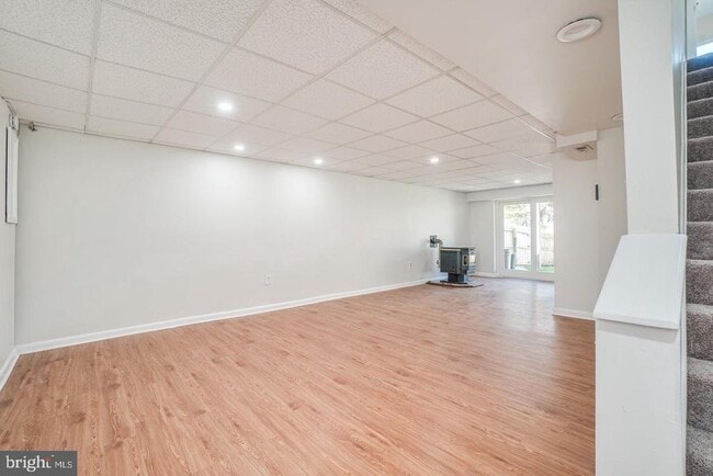 Building Photo - 16 Ebbing Ct