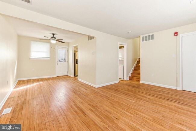 Building Photo - 305 American Way