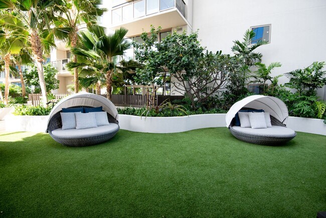 Building Photo - SKY ALA MOANA ONE BEDROOM AVAILABLE NOW