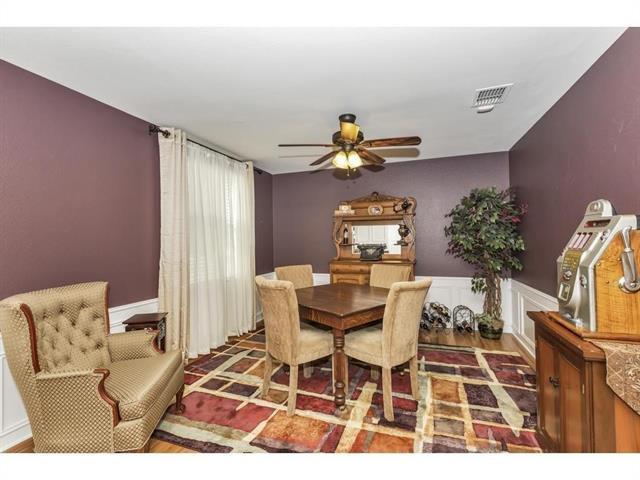 Building Photo - 2912 Lake Terrace Dr