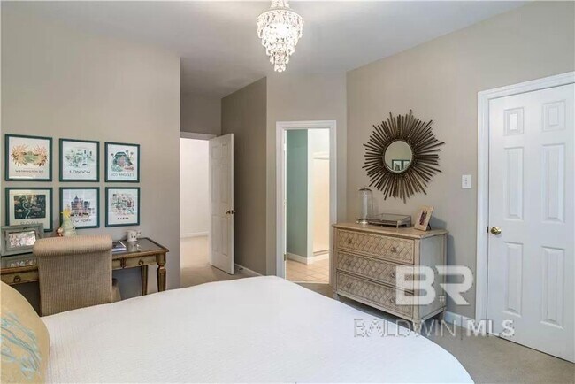 Building Photo - 30587 Middle Creek Cir